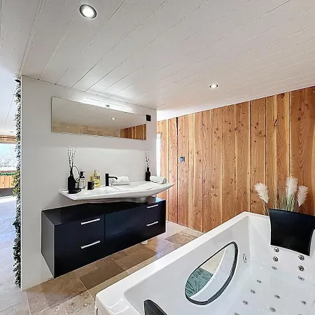 Unique 4 Centre Equestre & Snack *